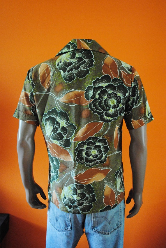 Synthetic Short Sleeve Sport Shirt sz M - image 2