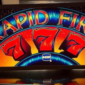 Vintage Glass Slot Machine – Old Vegas Collectible (Rapid fire 777)