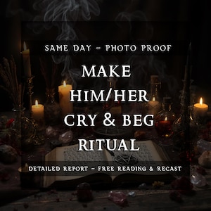 Könnte beinhalten: Dunkles Bild mit dem Text "MAKE HIM/HER CRY & BEG RITUAL". Das Bild zeigt brennende Kerzen, ein offenes Buch und Zaubertränke, sowie zusätzlichen Text über Fotobeweise und einen detaillierten Bericht.