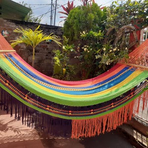 Multicolor Hammock with Boho Fringes - Natural Cotton & Wood | Columpiame
