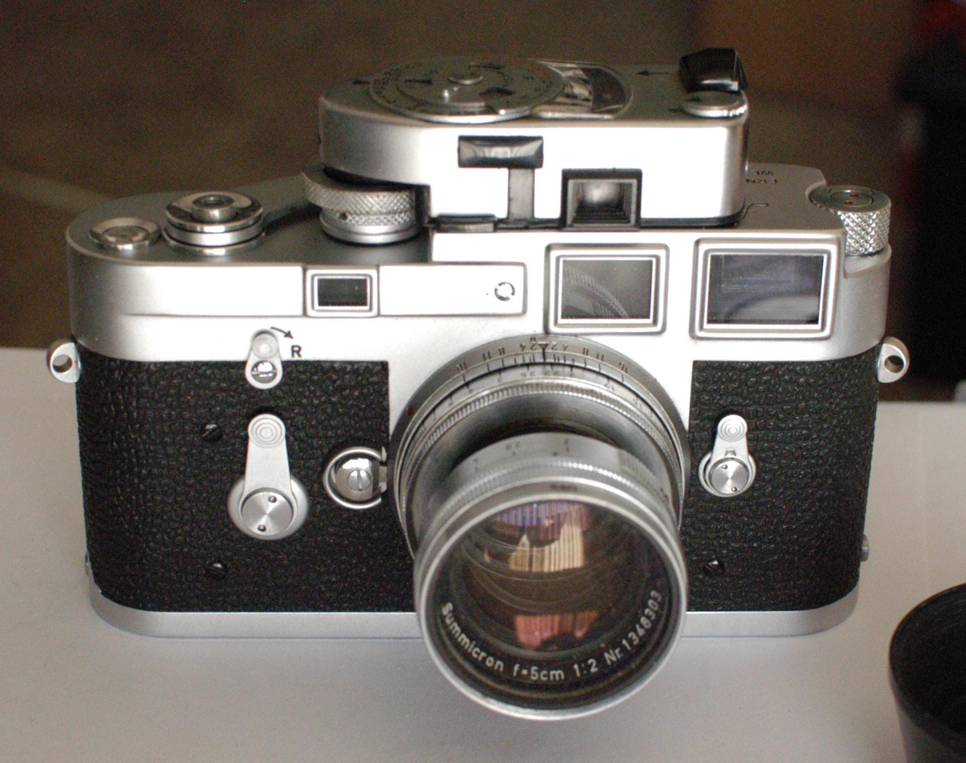 Leica M3 35mm Rangefinder Camera With 5cm F2 Collapsible Summicron Lens ...