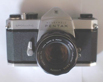 Honeywell PENTAX SPOTMATIC 35mm SLR Film Camera With 50mm F/1.4
