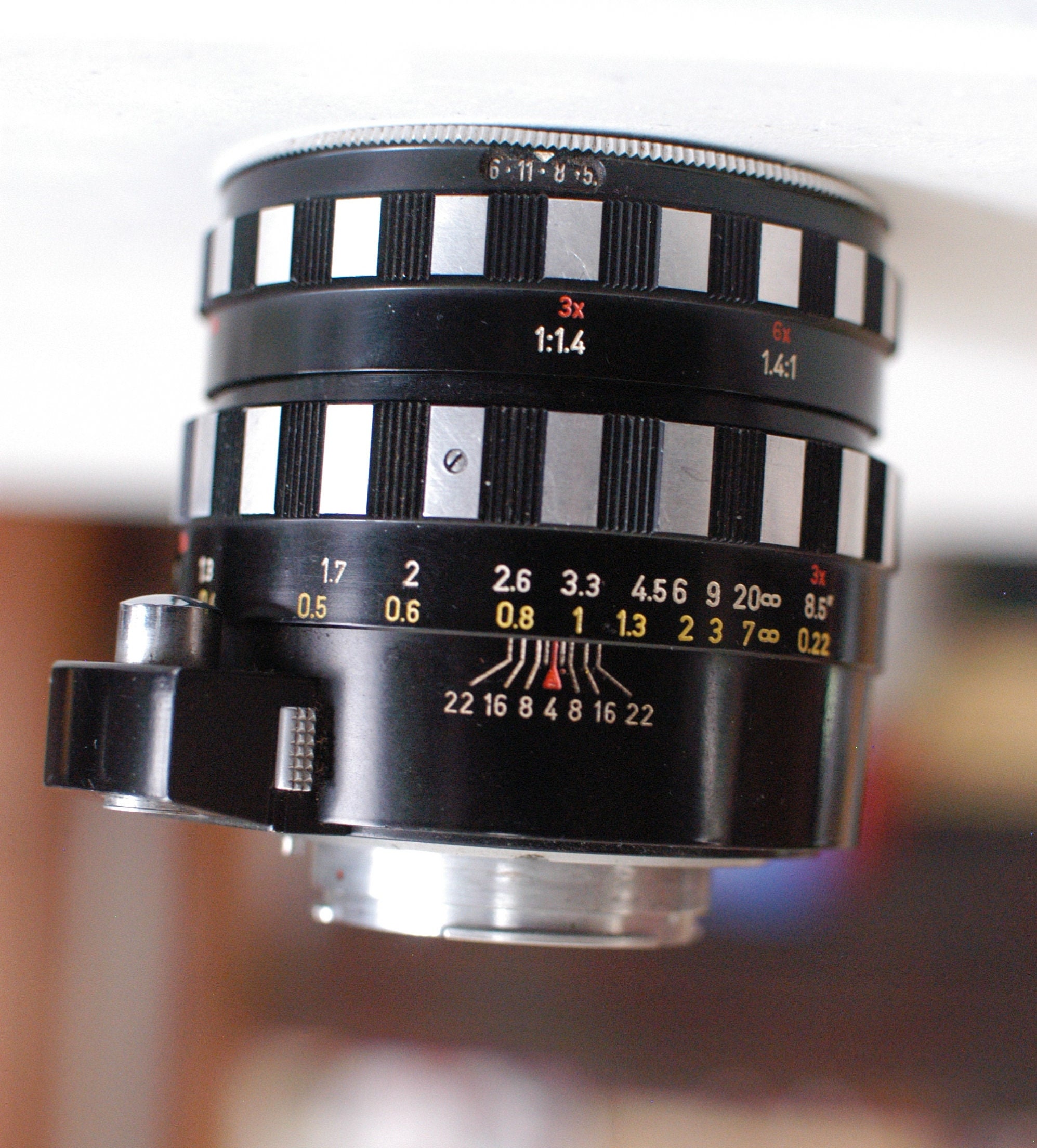 Steinheil Munchen 55mm F1.9 Macro-quinon Lens in Automatic Exakta