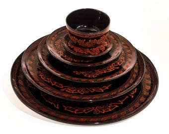 Lacquerware Femdelad matgrupp: Handetsad Phoenix-blommotiv