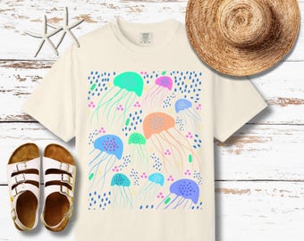 Buntes Quallen-Strand-T-Shirt in bequemen Farben | Küsten- und Meeres-Shirt