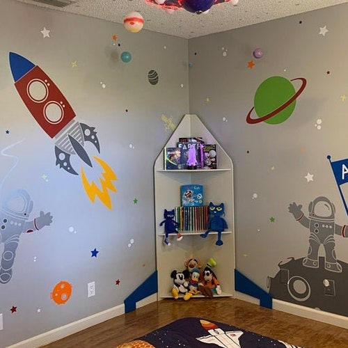 Space Voyager with Custom Flag Name Wall Stickers - Astronauts, Aliens, Rocket, Planets - Cosmos Wall Decals for Kids - PLOS040