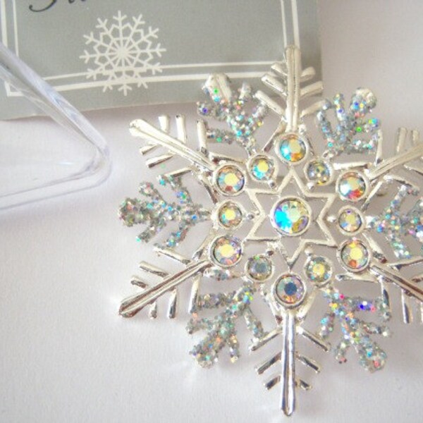 Silver Noble Rhinestone Snowflake Brooch