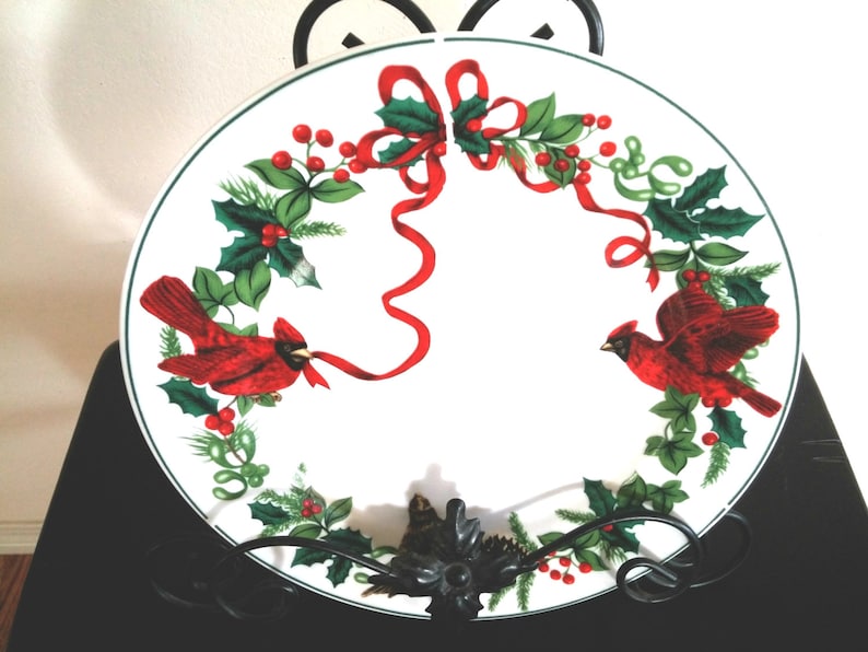 Royal Norfolk Cardinal Dinner Christmas Plate home accents vintage plate