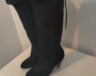 bcbg black suede booties