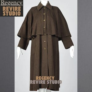 Klassischer Brauner Wollinverness-Mantel-Mantel - Viktorianischer Regency-Mantel für Herren - Abendgarderobe für Herren - Elegante & Wintergarderobe Langer Brauner Mantel