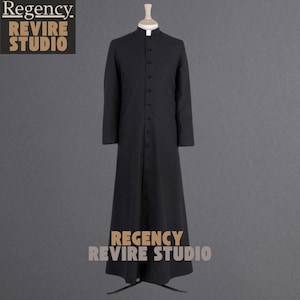 Men&#39;s Black Roman Cassock - Custom Clergy Vestment - Custom Tailored Liturgical Priest Robe - Traditional Church Attire - Religious Coat