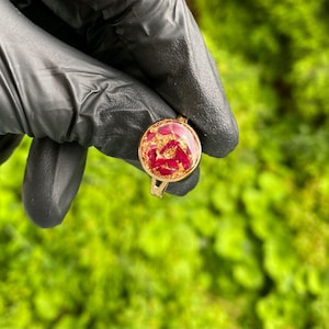 Adjustable Handmade Resin Ring with Real Red Petals – Unique Botanical Jewelry