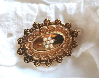 Victorian 15k gold and pearl mourning brooch