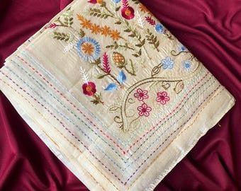 Sari de seda Tussar con telar manual de puntada Kantha pura con bordado y sari elegante