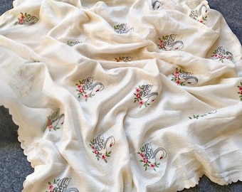 Saree Kota Doriya blanco con cisne bordado a mano y motivo floral / sari de diseñador