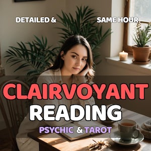 Könnte beinhalten: Eine Person sitzt an einem Tisch mit einer Tasse Tee, einem Buch und den Worten "CLAIRVOYANT READING" in großen Buchstaben. Der Text "DETAILED & SAME HOUR" steht über dem Haupttext und "PSYCHIC & TAROT" darunter.