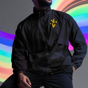 VV Retro Windbreaker – Lightweight Zip-Up Streetwear Jacket, Unisex Fit