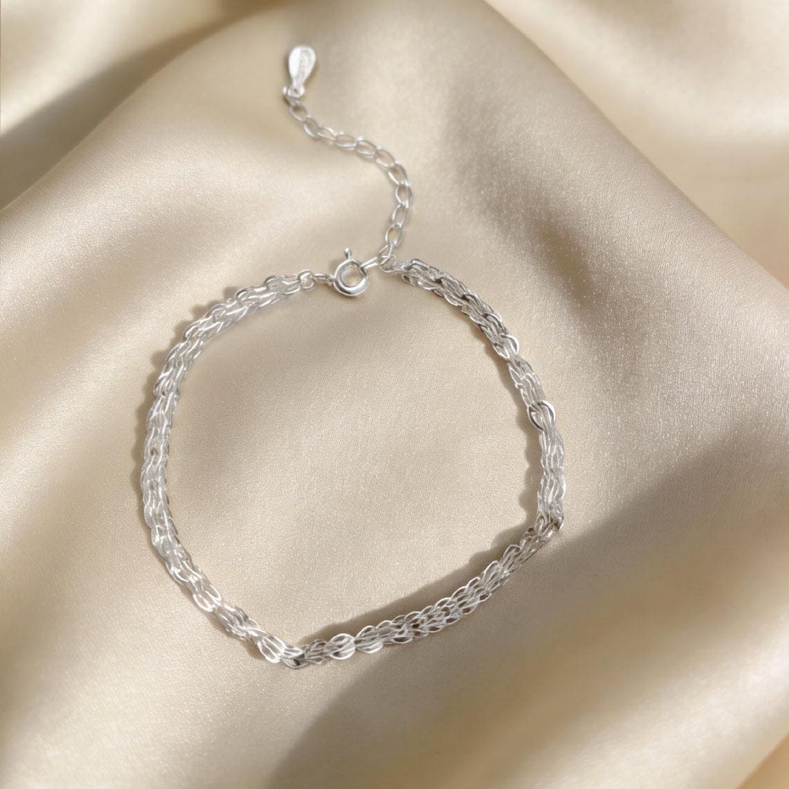 Bracelet Fin En Argent Pour Femme - Très Simple Et Classe - Neuf Avec étiquettes