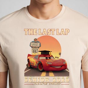 Lightning McQueen Senior 2026 Shirt, The Last Lap Graduation Tee, Cars Movie Grad Shirt, Racing Senior Outfit, Cartoon Grad Tee bild 14