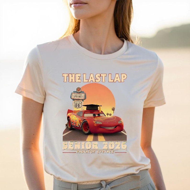 Lightning McQueen Senior 2026 Shirt, The Last Lap Graduation Tee, Cars Movie Grad Shirt, Racing Senior Outfit, Cartoon Grad Tee bild 13