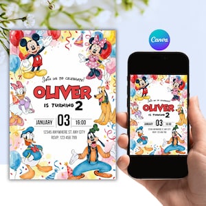 Op de afbeelding: Een kleurrijke verjaardagsuitnodiging met Mickey Mouse, Minnie Mouse, Donald Duck, Katrien Duck, Goofy en Pluto. De uitnodiging luidt: "Doe met ons mee om te vieren! Oliver wordt 2" met datum, tijd en RSVP-informatie.