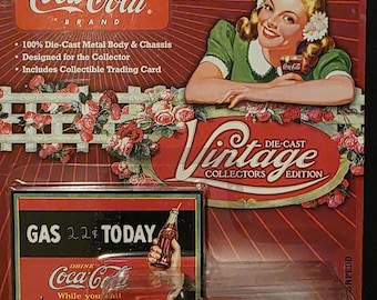 Coca-Cola 2004 Johnny Lightning series - 1948 Tucker Torpedo