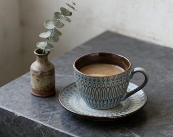 Vintage Ceramic Coffee Cup and Saucer Set, 200ml Nordic Tea Cup, Retro Pattern Espresso Mug, Aesthetic Coffee Mug Gift for Coffee Lovers