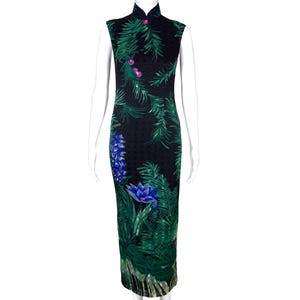 Vintage Silk Cheongsam Dress, Gorgeous Floral Design, Vintage 1960&#39;s