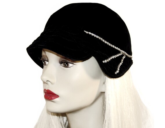 Vintage Hat, Black Velvet Cloche with Rhinestones,