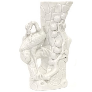 Jarrón chino antiguo, porcelana Dehua, Blanc de Chine, hermosa grúa