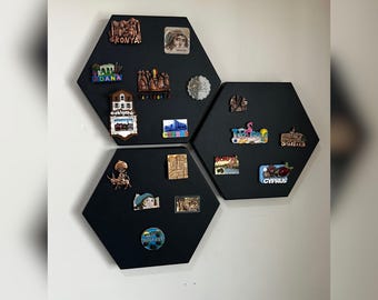 Zeshoekig metalen magneetbord: foto- en souvenirdisplay voor wandmontage