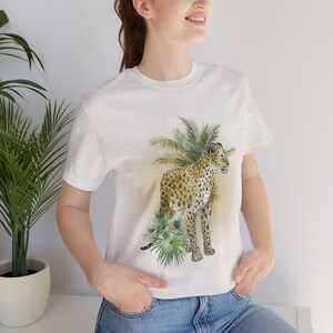 Leopard Print Shirt Trendy Animal Print Tee for Women Cute Casual Leopard Graphic T-Shirt  Boho Fall Outfit Gift for Her Soft Unisex Fit