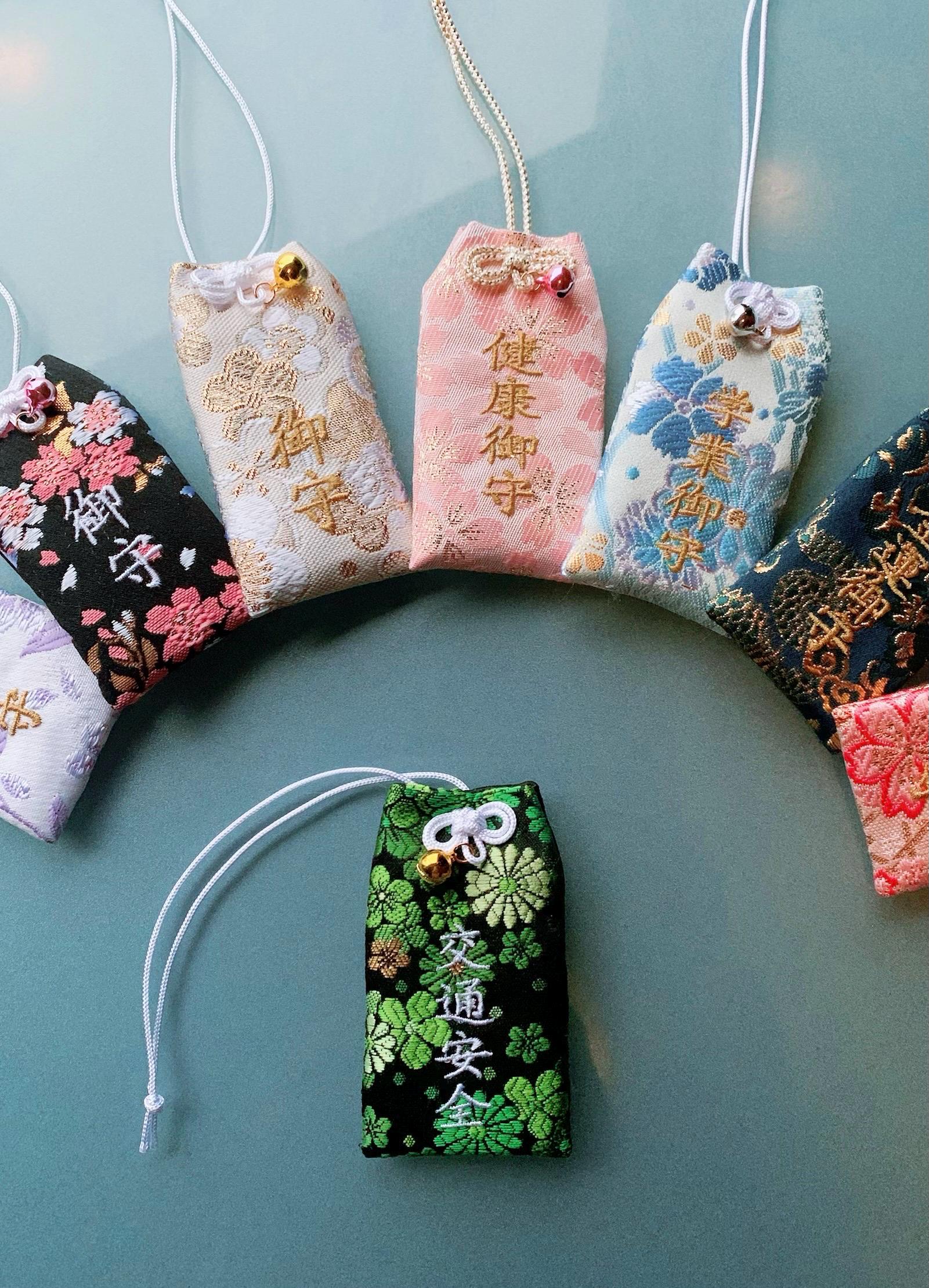 Omamori charm - Etsy 日本