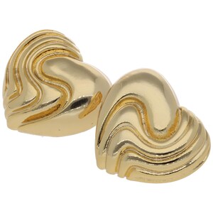 Gold Heart Earrings for Women – Vintage Wavy Studs – Stainless Steel Hypoallergenic Jewelry – Textured Gold Earrings – Elegant Heart Studs