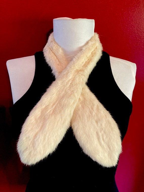 Rabbit Fur Vintage Scarf, Vintage Cream White Col… - image 5