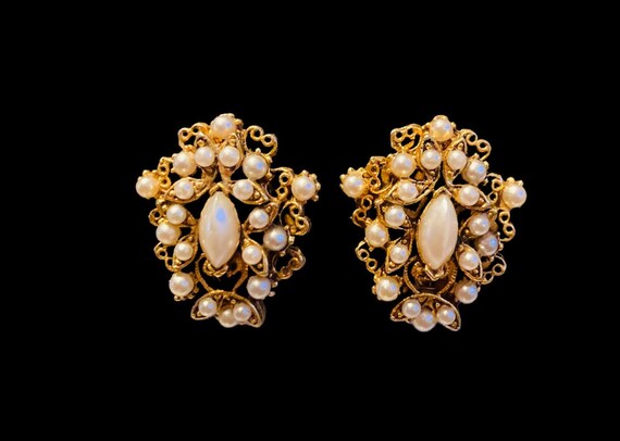 Florenza Pearl flower earrings, Gold Plate Seed P… - image 4