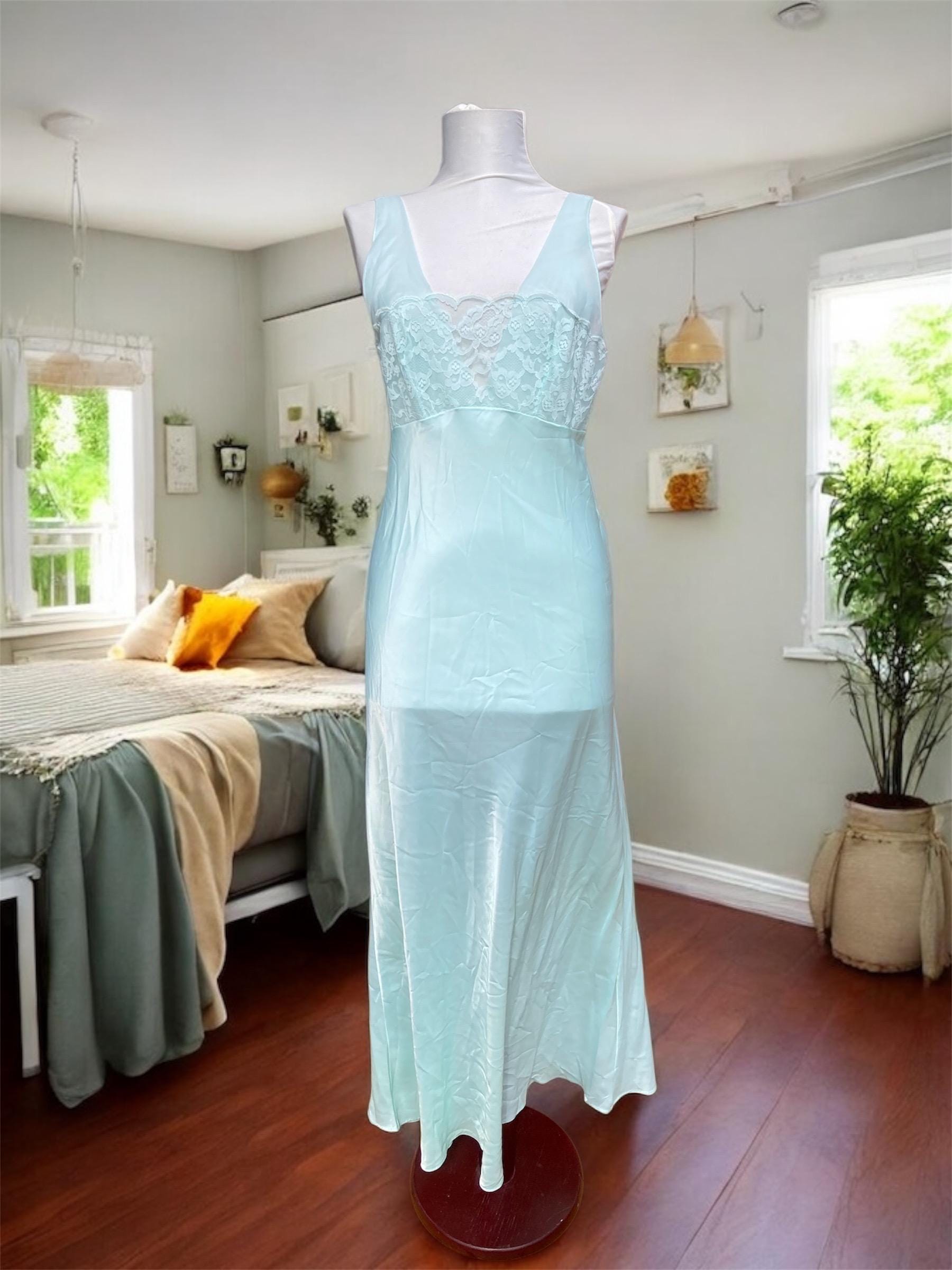 Barbizon nightgown - Etsy 日本