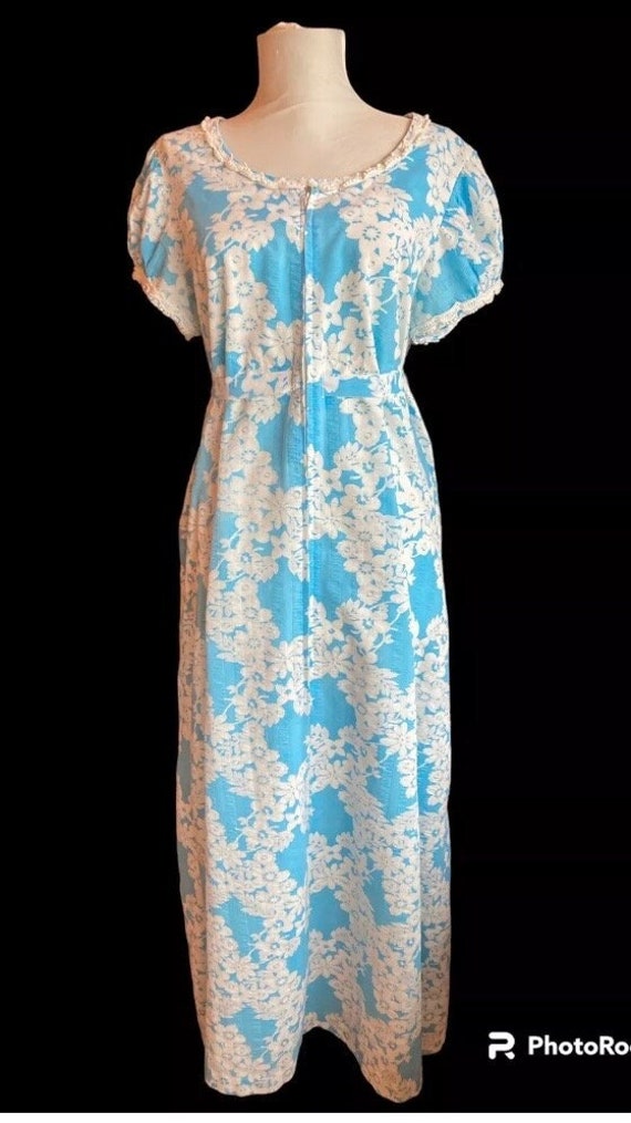 1960's fashion maxi dress, blue white flower dress