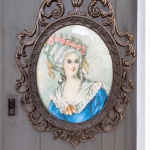 Mini Brass Italy frame, Florentine ornate picture frame, Ornate Rococo wall hang, romantic portrait wall hang