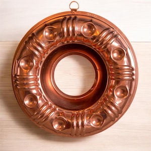 Vintage Copper Jello Mold: Wreath Bundt Cake Pan, Kitchen Decor