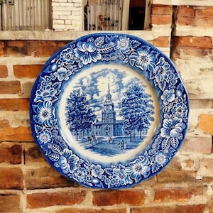 Liberty Blue dinner plate, England Blue transferware dish, Independence hall, farmhouse room decor, 1970s