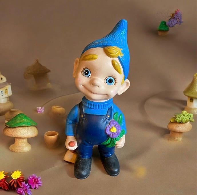 Hand-painted Ceramic Blue Garden Smiley Gnome: Atlantic Mold USA