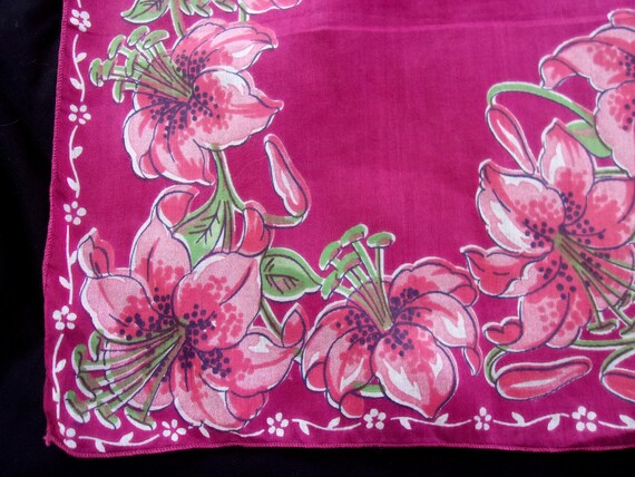 1940s Tiger Lily Hankie, vintage Flower Cotton Ha… - image 4