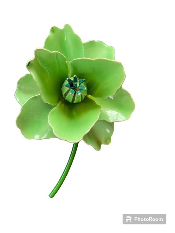 Green Enamel Flower pin, vintage 1960s flower jewe