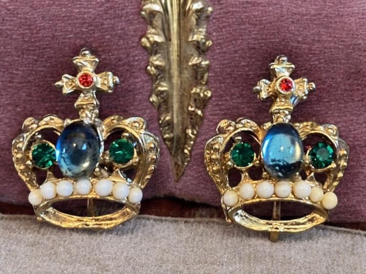Vintage Crown Earrings: Rhinestone, Faux Sapphire, 1940s Clip-ons