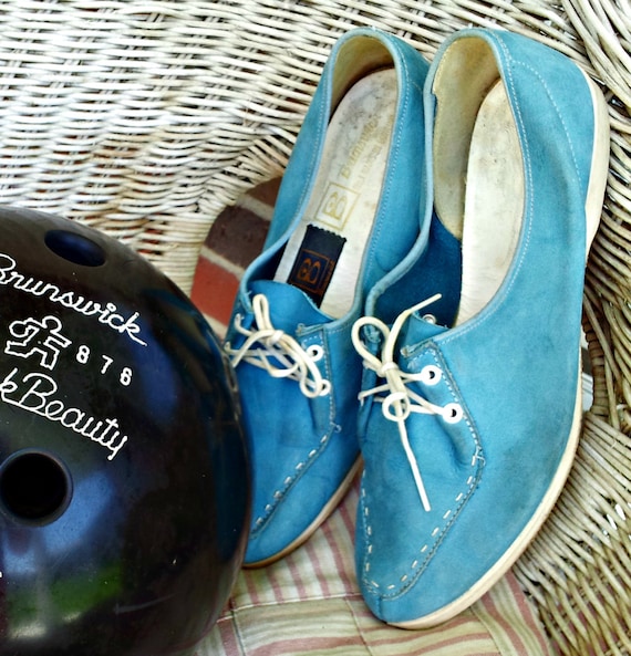 Brunswick bowling store shoe covers