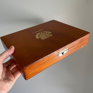 Vintage Wooden Box, Gold Leaf Engraved, Metal Latch, Box Joint Corners, Fabulous Wood Grain, Handsome WELL-MADE Box for Storage or Upcycling