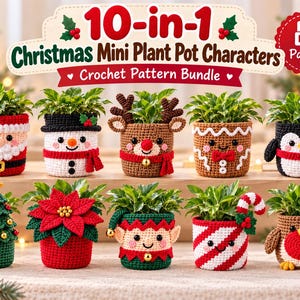 Op de afbeelding: Een digitaal PDF-haakpatroonpakket getiteld 10-in-1 Christmas Mini Plant Pot Characters, met tien gehaakte plantenpotovertrekken in de vorm van de Kerstman, een sneeuwpop, een rendier, een peperkoekmannetje, een pinguïn, een kerstboom, een kerstster, een elf, een zuurstok en een roodborstje.