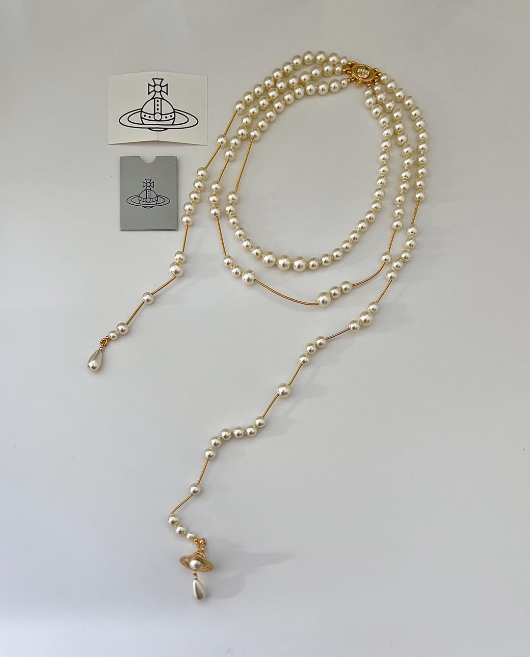 【Vivienne Westwood】Broken Pearl ネックレス Vivienne Westwood Broken Pearl Necklace, Three-row, Orb Pendant