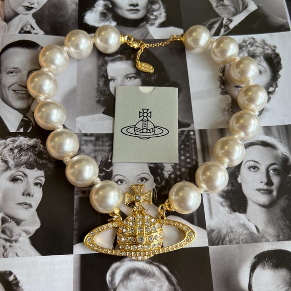 Vivienne Westwood 1990s Large Pearl Choker Gold Necklace, Wedding